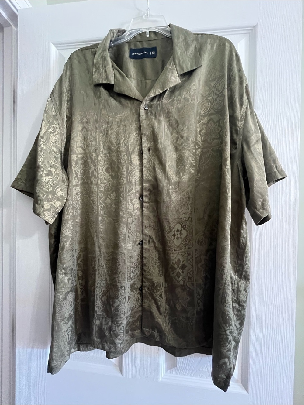 Abercrombie & Fitch Olive Green Short-Sleeve Button-Down Shirt